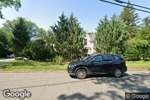 17 Old Farms Rd, Woodcliff Lake, NJ 07677