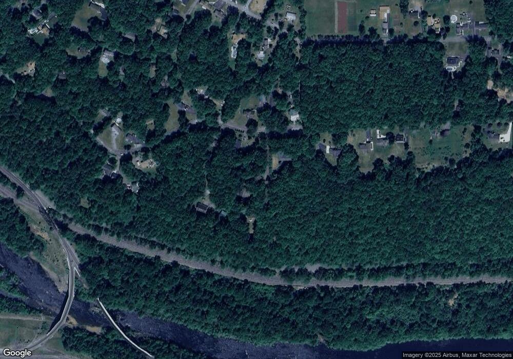 10 1st Ln, Jim Thorpe, PA 18229 - photo 1