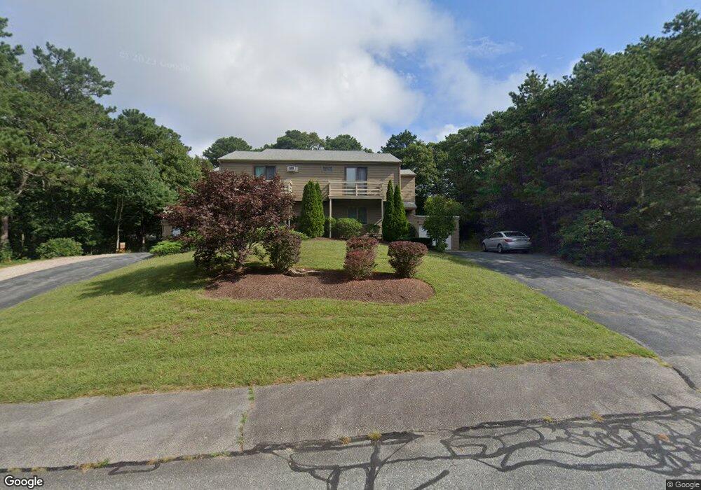 10 Surrey Ln, Bourne, MA 2532 - photo 1