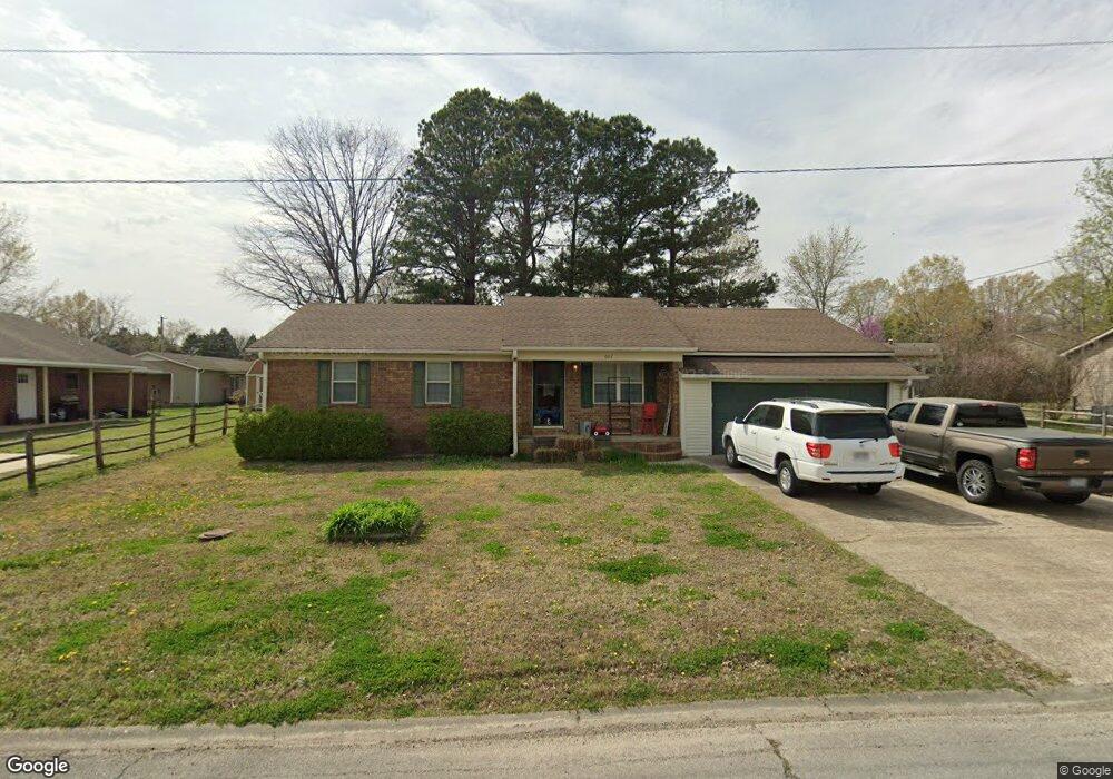 602 Gwyn Dr, Paragould, AR 72450 - photo 1