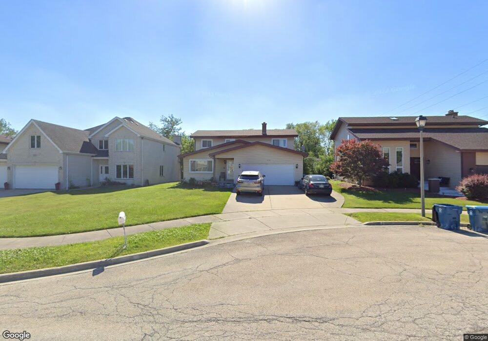 838 N Geneva Ct, Elmhurst, IL 60126 - photo 1