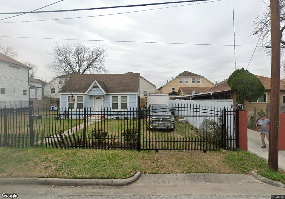 1722 Redwing Ridge Dr, Houston, TX 77009 - photo 1