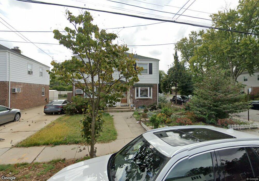 25102 Elkmont Ave, Bellerose, NY 11426 - photo 1