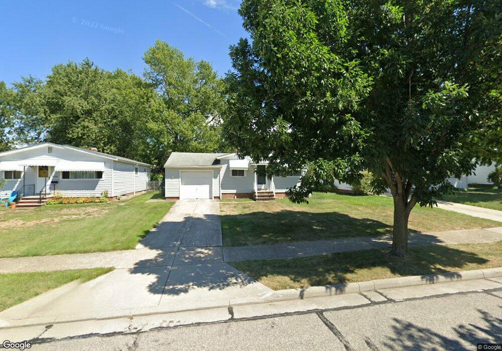 1823 Eldon Dr, Wickliffe, OH 44092 - photo 1