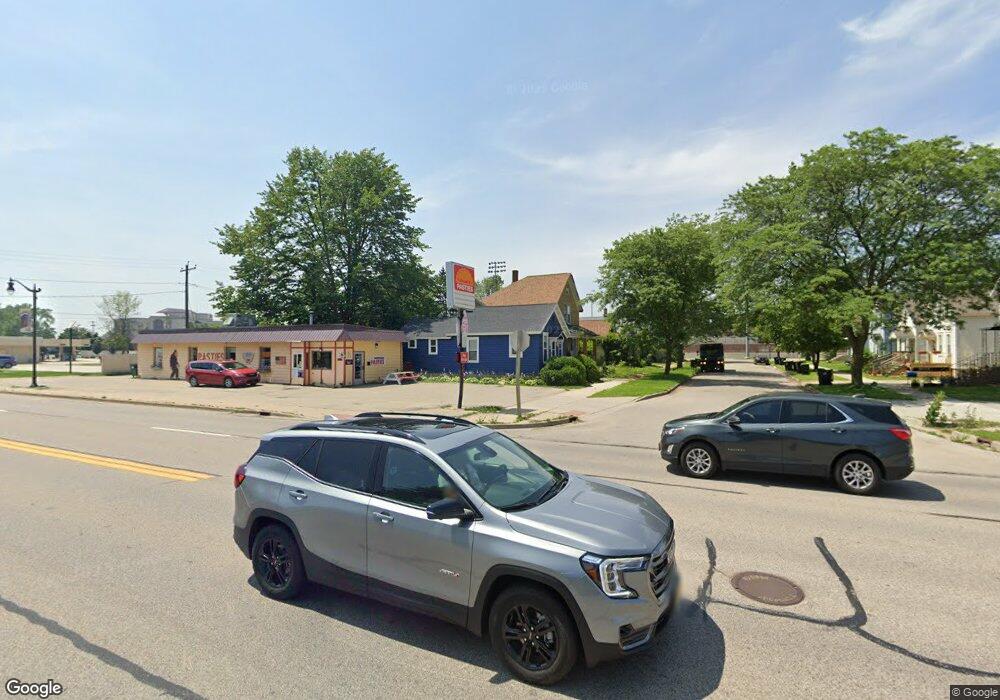 1005 13th Ave, Menominee, MI 49858 - photo 1