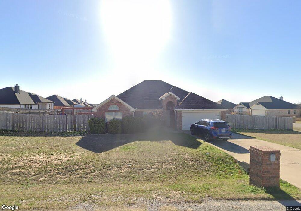 908 Winding Rd, Granbury, TX 76049 - photo 1