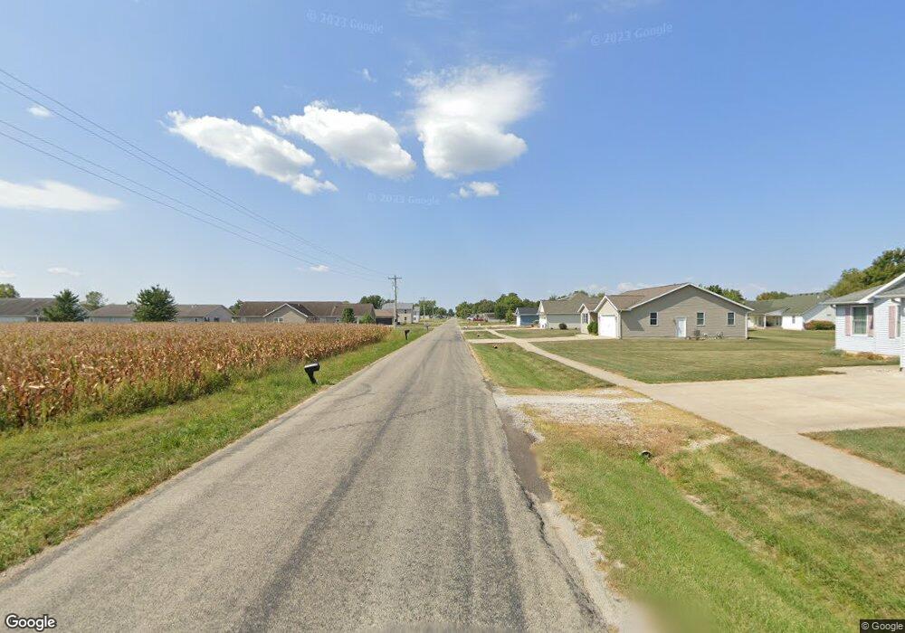 1200 E Jaycee Ave, Effingham, IL 62401 - photo 1