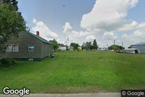 206 S 9th St, Wishek, ND 58495