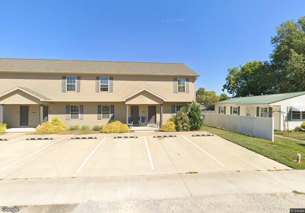 906 W Saint Louis Ave, Effingham, IL 62401 - photo 1