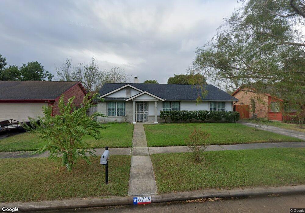 6719 Vickie Springs Ln, Houston, TX 77086 - photo 1