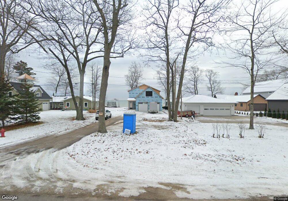 44 N Huron Rd, Au Gres, MI 48703 - photo 1