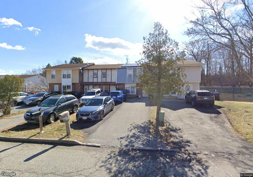 10 Columbine Ct, Middletown, NY 10940 - photo 1