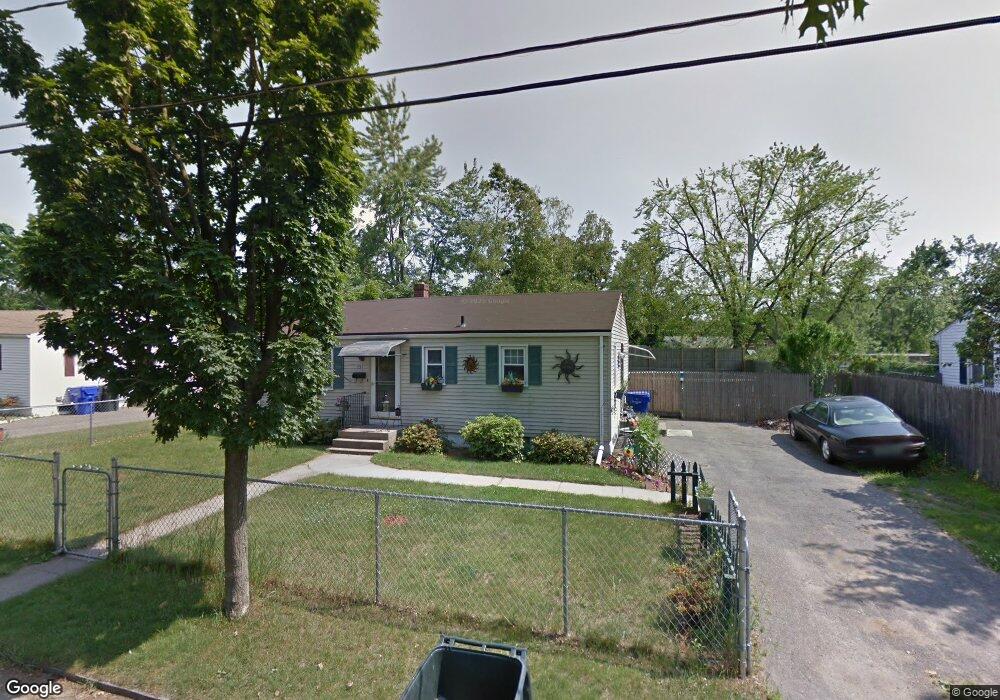 131 Switzer Ave, Springfield, MA 01109 - photo 1