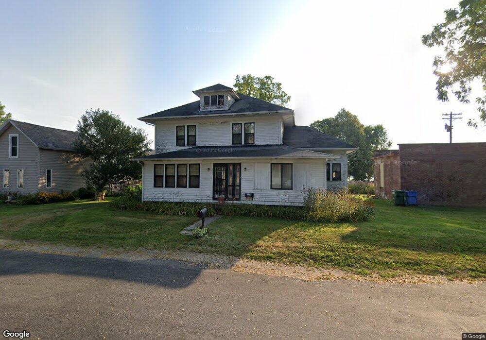 665 Main St, Dakota, MN 55925 - photo 1