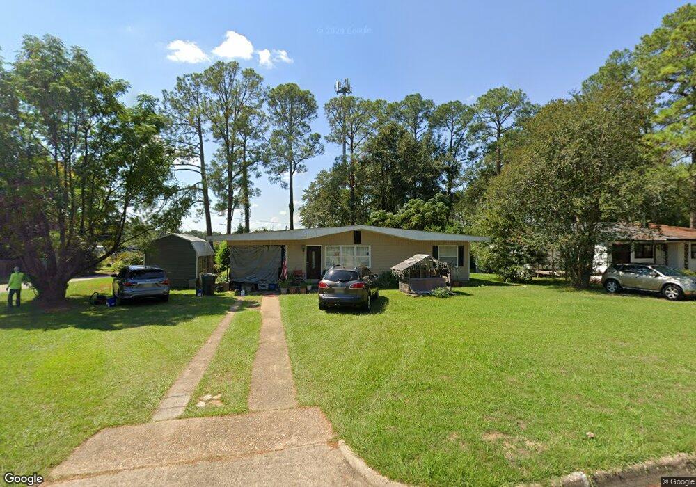2001 Sullivan Dr, Dothan, AL 36303 - photo 1
