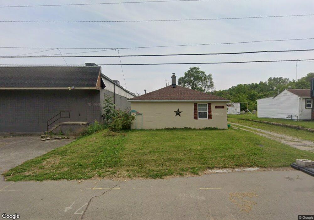 1619 E 19th St, Anderson, IN 46016 - photo 1