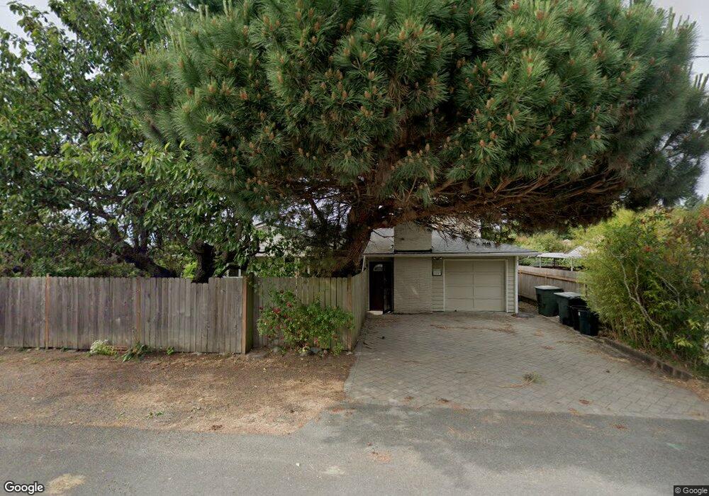 1047 Edmonds St, Edmonds, WA 98020 - photo 1