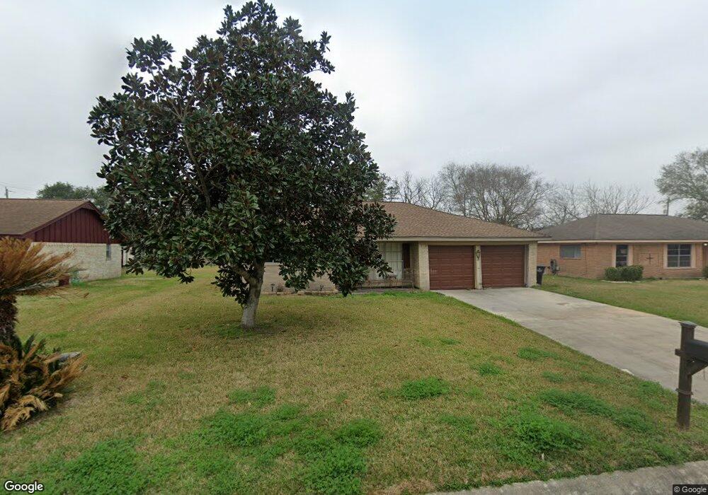 1000 Midas Ln, Alvin, TX 77511 - photo 1