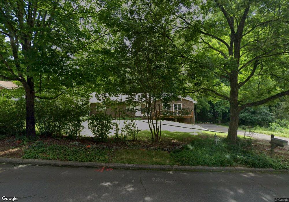 1020 Hunterhill Dr, Roswell, GA 30075 - photo 1