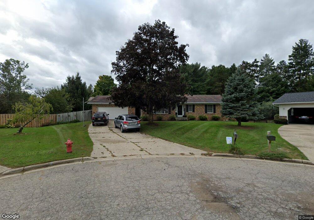 691 Birchwood Ct, Lowell, MI 49331 - photo 1