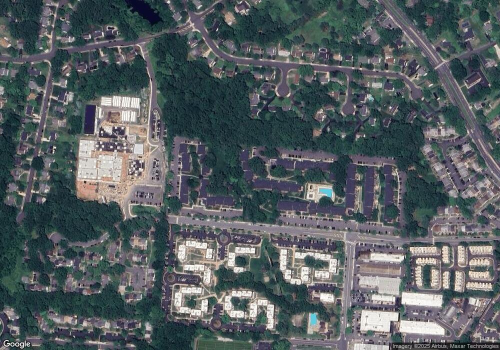 9741 Kings Crown Ct unit 1, Fairfax, VA 22031 - photo 1