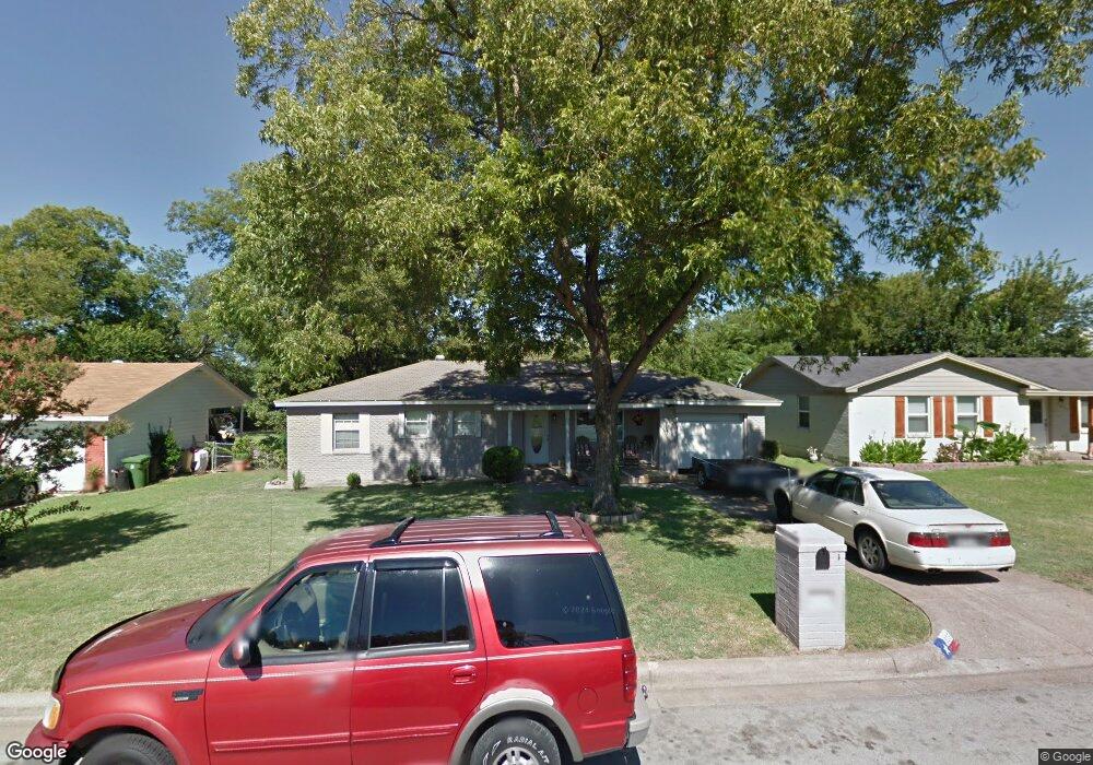 925 Zelda Dr, Hurst, TX 76053 - photo 1