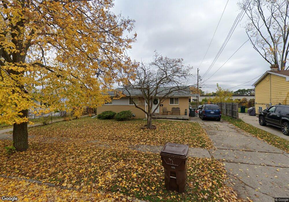 3218 Risdale Ave, Lansing, MI 48911 - photo 1