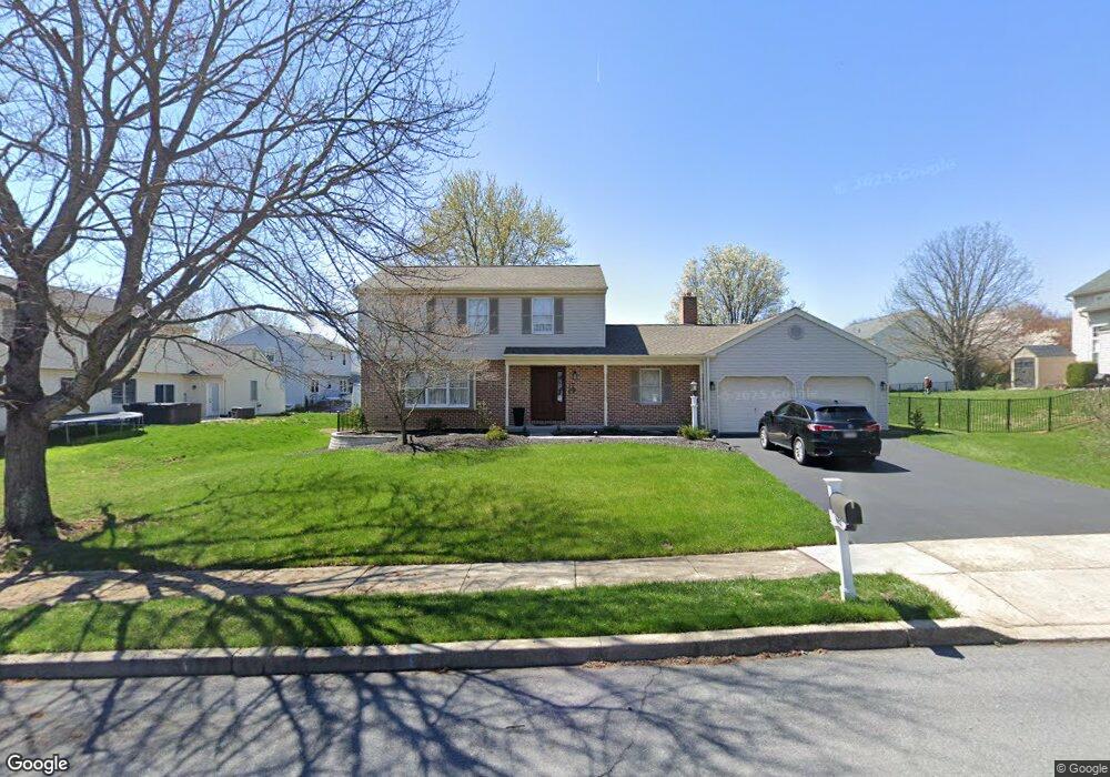 1102 Owls Nest Dr, Reading, PA 19606 - photo 1