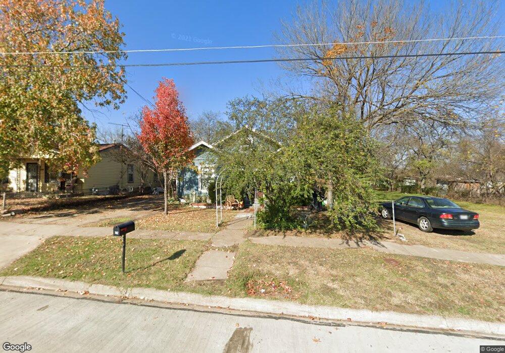 702 E Tyler St, Ennis, TX 75119 - photo 1