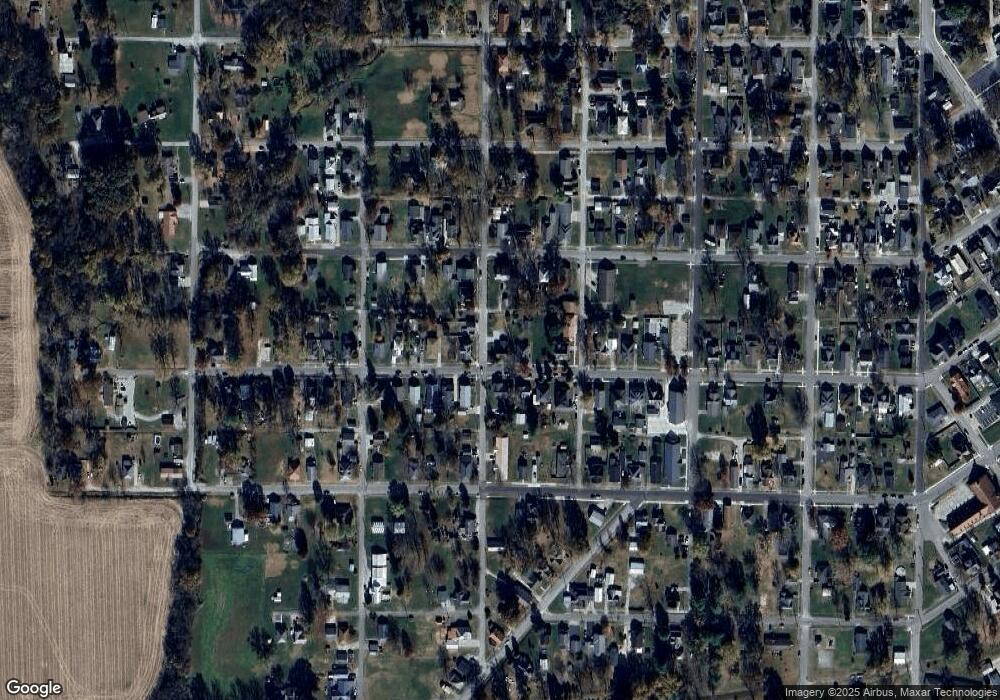 720 W 4th St, Bicknell, IN 47512 - photo 1