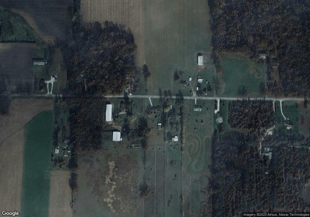 8615 E 750 N, Walkerton, IN 46574 - photo 1