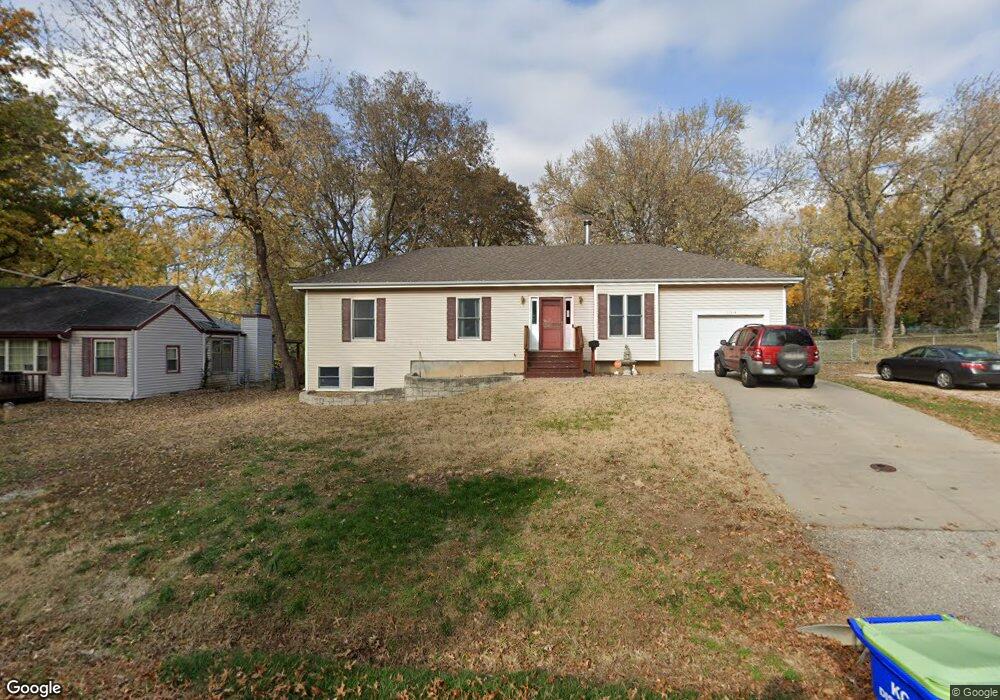 11314 W 54th St, Shawnee, KS 66203 - photo 1