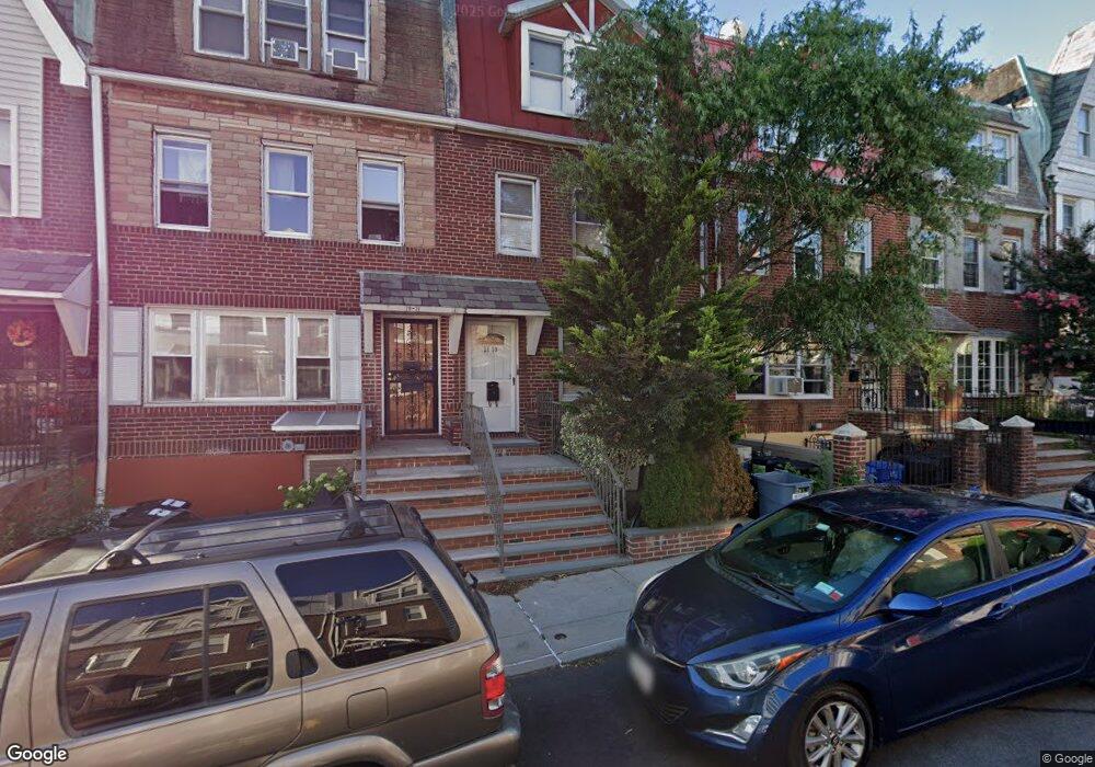 20-33 32nd St, Long Island City, NY 11105 - photo 1