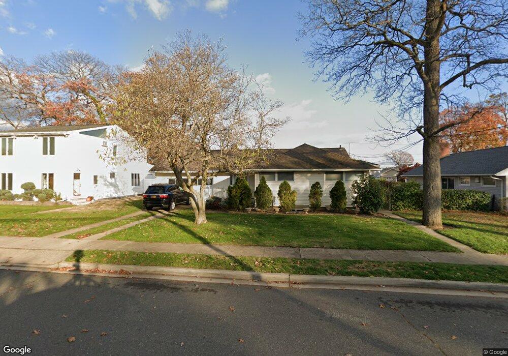 2 Hull St, Oceanside, NY 11572 - photo 1