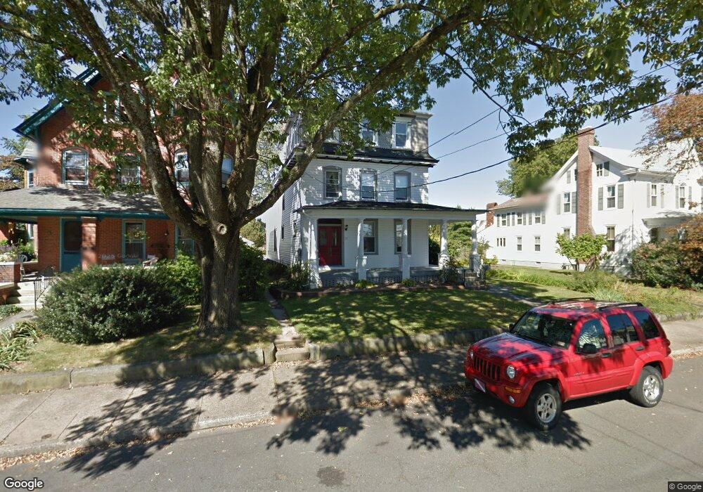 215 Juniper St, Quakertown, PA 18951 - photo 1