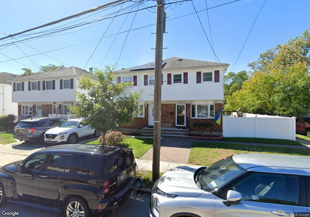 310 Chesterton Ave, Staten Island, NY 10306 - photo 1