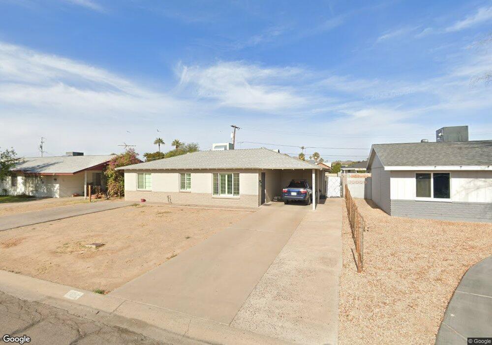 820 E Echo Ln, Phoenix, AZ 85020 - photo 1