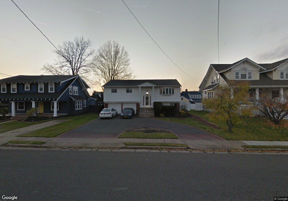 462 S Long Beach Ave, Freeport, NY 11520 - photo 1