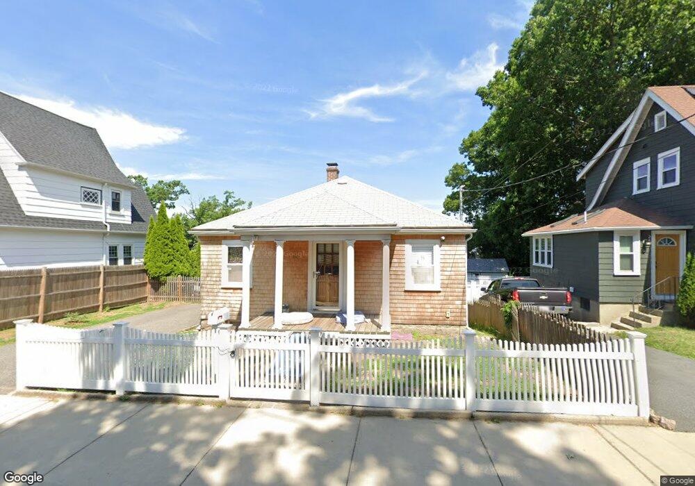 55 Hemlock Rd, West Roxbury, MA 02132 - photo 1