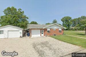 419 E Lincoln Ave, Chrisman, IL 61924