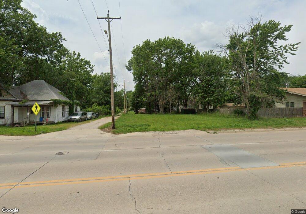 707 S 16th St, Parsons, KS 67357 - photo 1