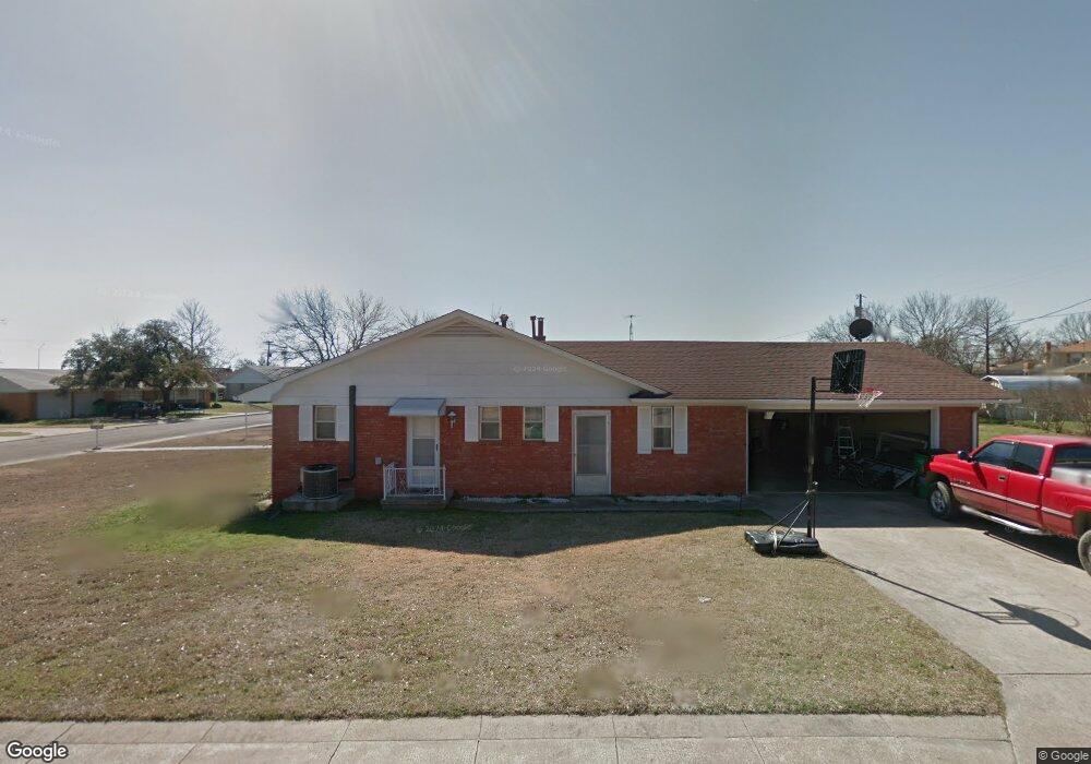 1100 E University Dr, Gainesville, TX 76240 - photo 1