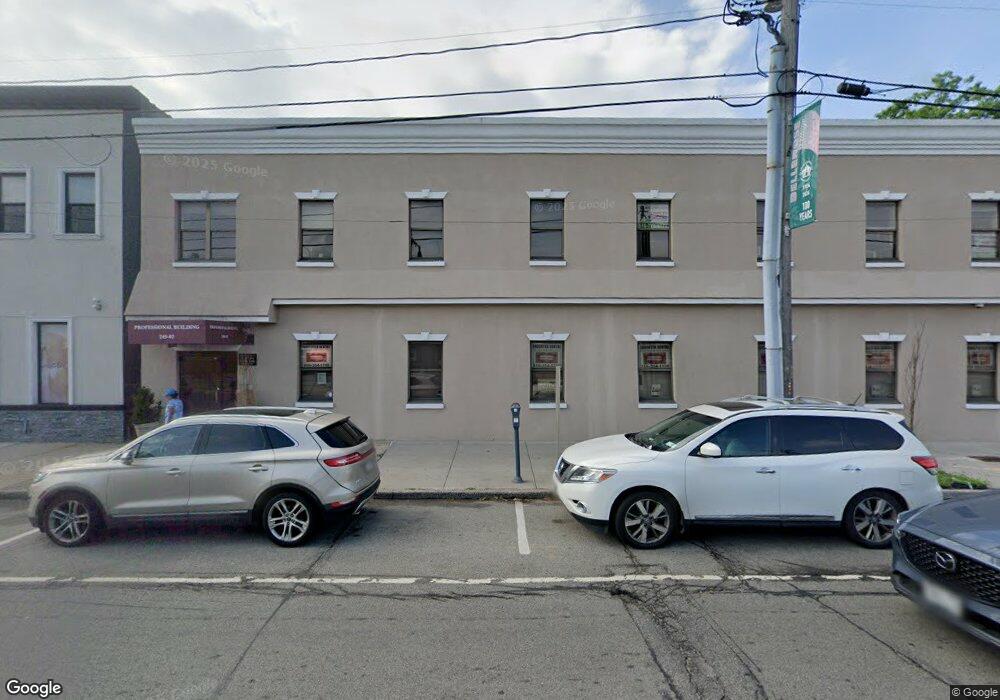 24902 Jericho Turnpike unit 107, Floral Park, NY 11001 - photo 1