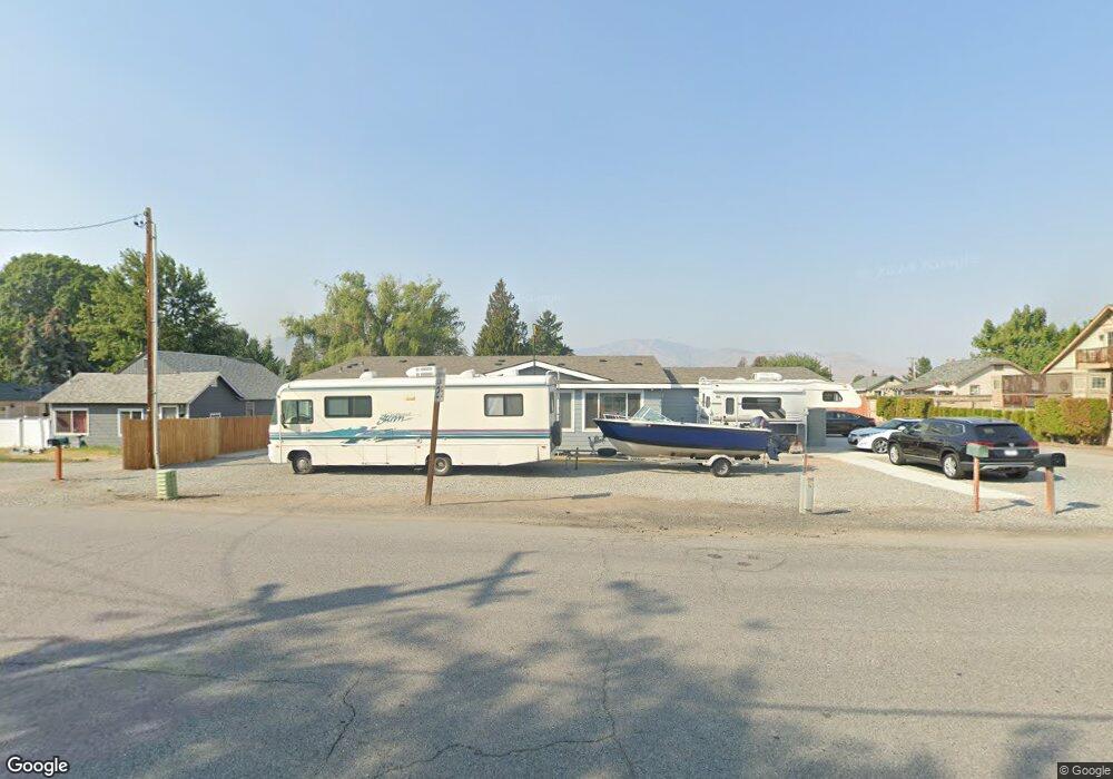 790 N Grover Place, East Wenatchee, WA 98802 - photo 1