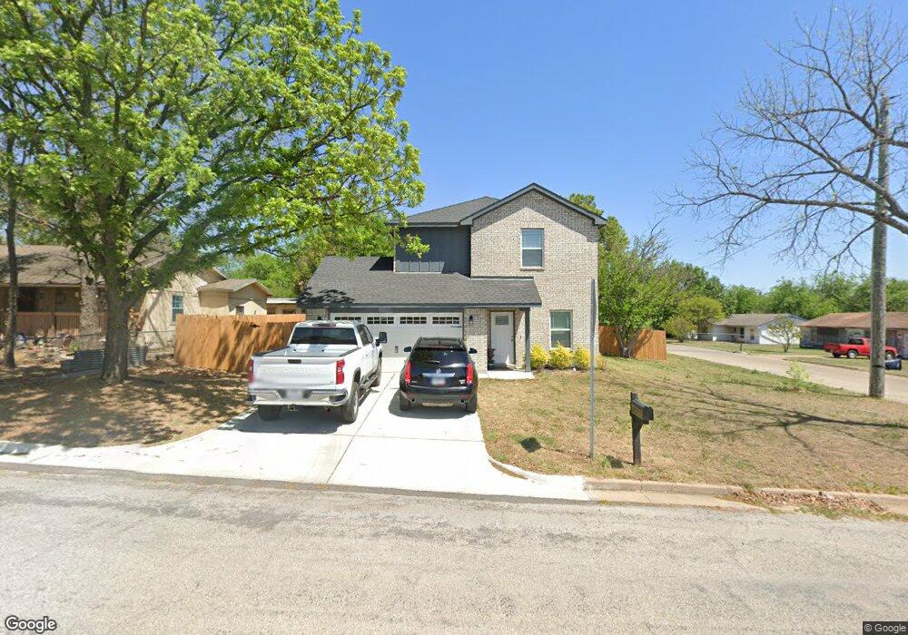 402 N Mill St, Weatherford, TX 76086 - photo 1