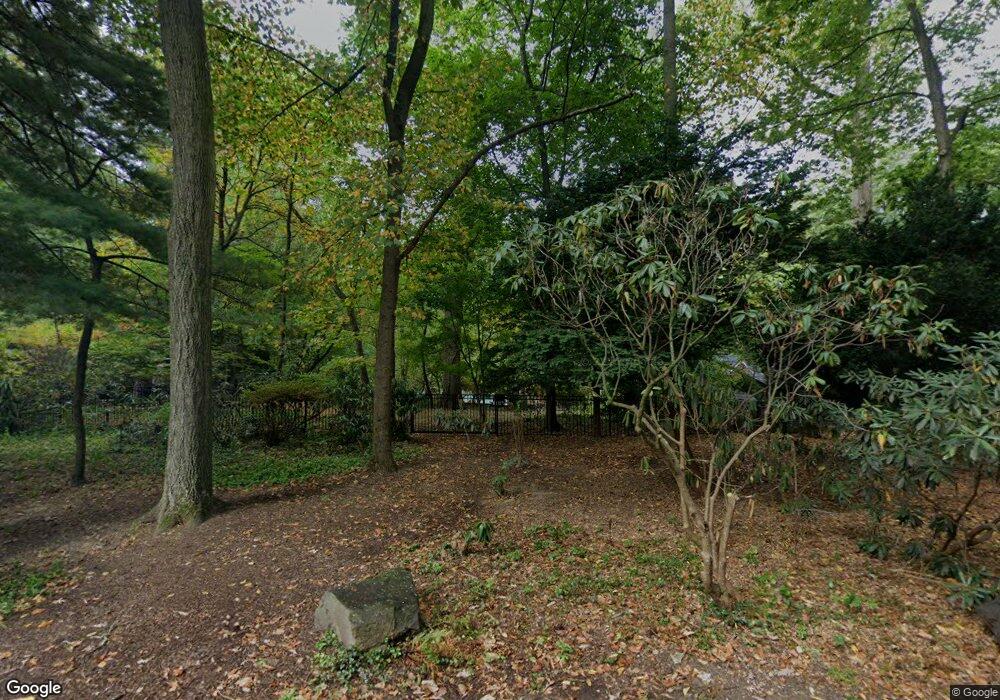 916 Weldon Ln, Bryn Mawr, PA 19010 - photo 1