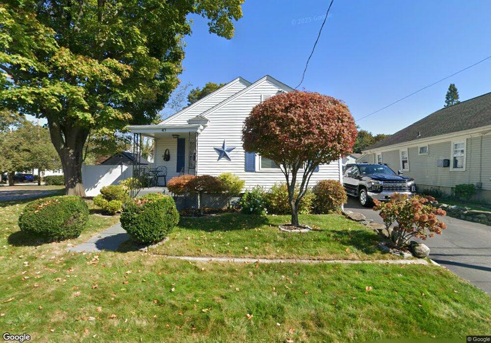 47 Thurber St, Pawtucket, RI 02861 - photo 1