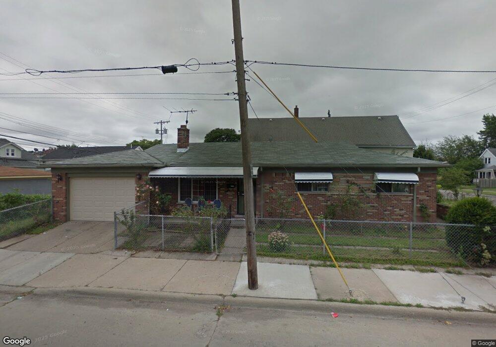 2434 Carpenter St, HamtraMcK, MI 48212 - photo 1