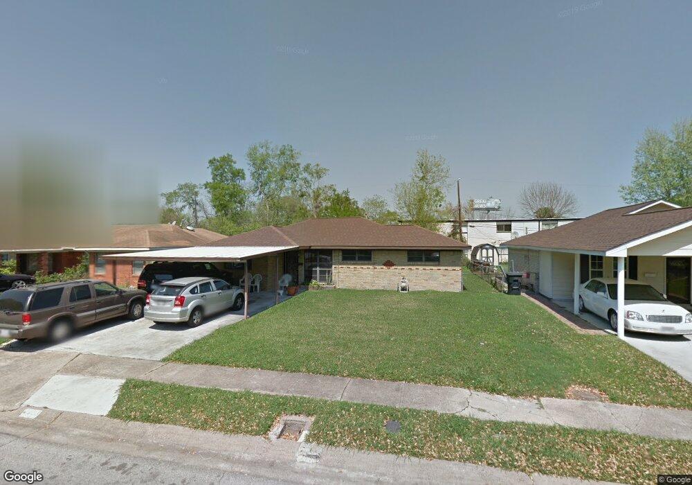 523 E Delz Dr, Houston, TX 77022 - photo 1