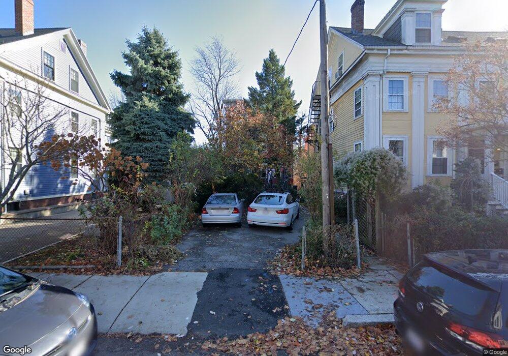 104A Inman St unit 3, Cambridge, MA 02139 - photo 1